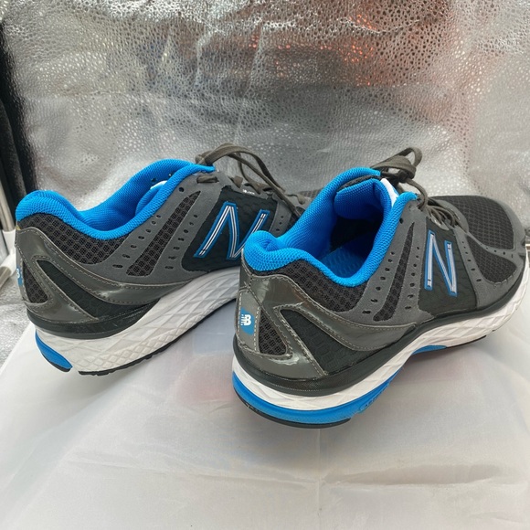 Women’s New Balance Gray and Blue Running Shoes - Picture 3 of 7